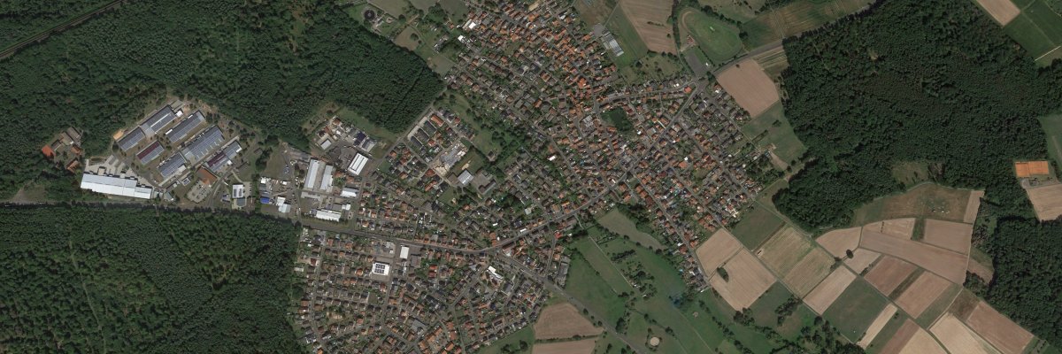 Luftbild des Ortsteils Neuenhaßlau